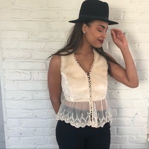 A’revere Anthropologie Lace Faux Fur Vest Tank Top